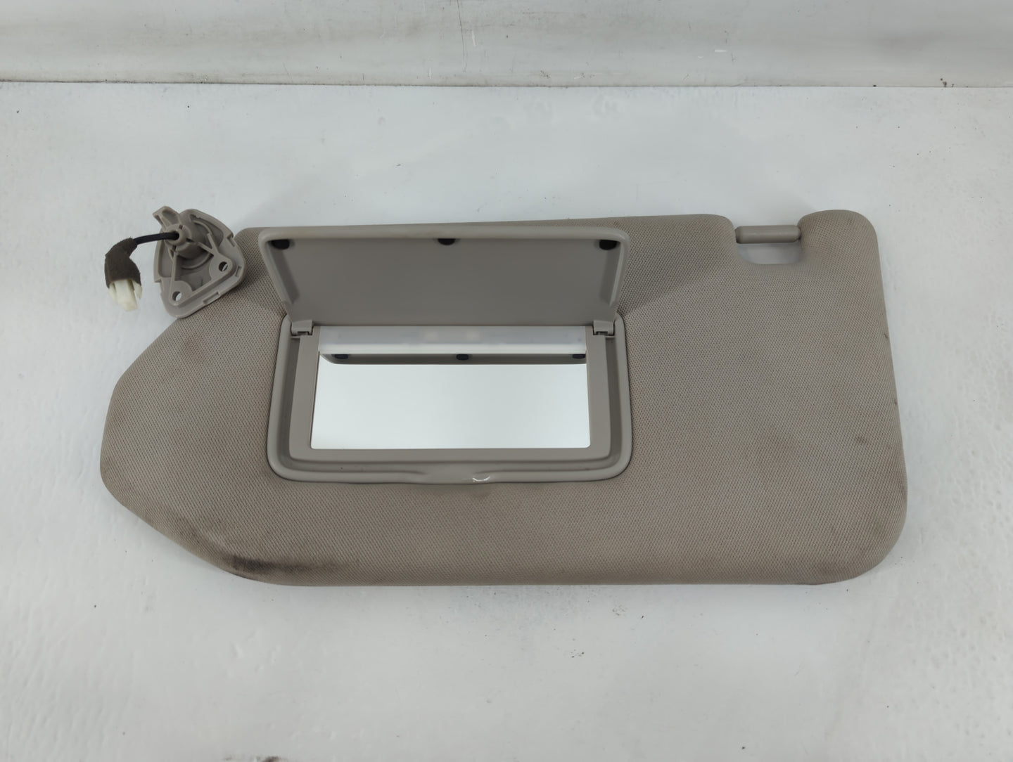2019-2020 Nissan Pathfinder Sun Visor Shade Replacement Driver Left Mirror Fits Fits 2019 2020 OEM Used Auto Parts - Oemused