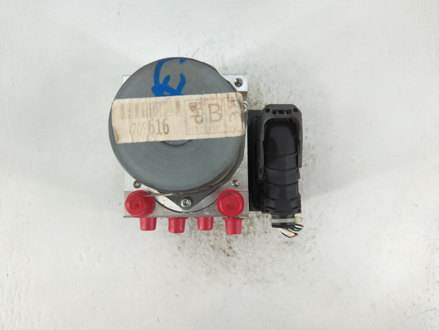 2018-2020 Nissan Pathfinder ABS Pump Control Module Replacement P/N:116040-51100 Fits Fits 2018 2019 2020 OEM Used Auto Part