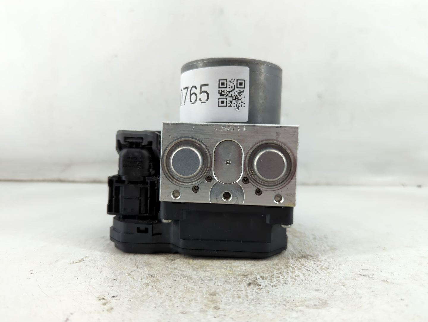 2018-2020 Nissan Pathfinder ABS Pump Control Module Replacement P/N:116040-51100 Fits Fits 2018 2019 2020 OEM Used Auto Part