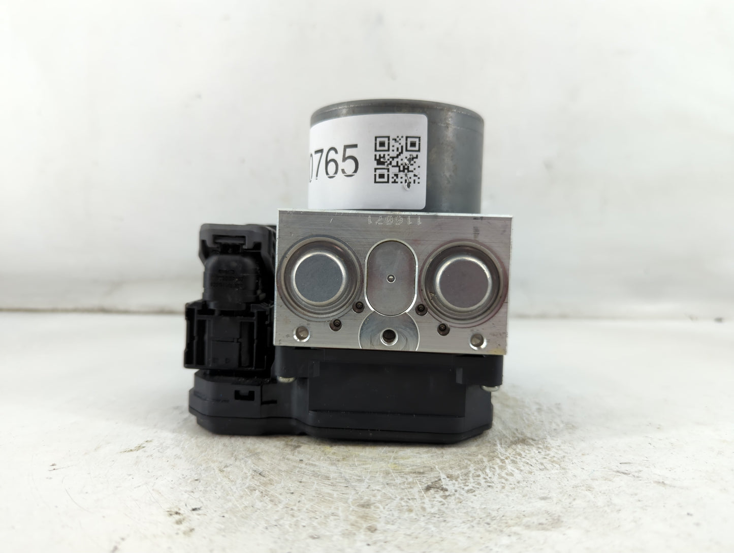2018-2020 Nissan Pathfinder ABS Pump Control Module Replacement P/N:116040-51100 Fits Fits 2018 2019 2020 OEM Used Auto Part