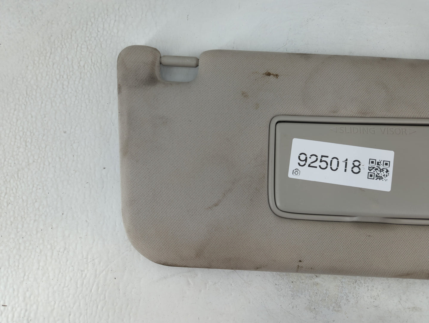 2019-2020 Nissan Pathfinder Sun Visor Shade Replacement Passenger Right Mirror Fits Fits 2019 2020 OEM Used Auto Parts - Oem