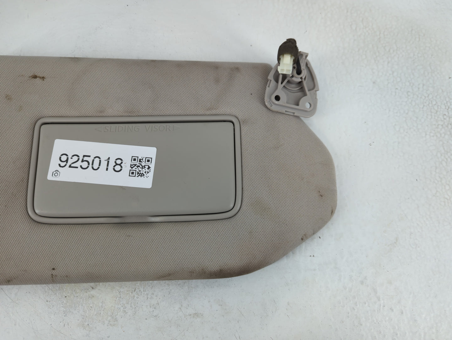2019-2020 Nissan Pathfinder Sun Visor Shade Replacement Passenger Right Mirror Fits Fits 2019 2020 OEM Used Auto Parts - Oem