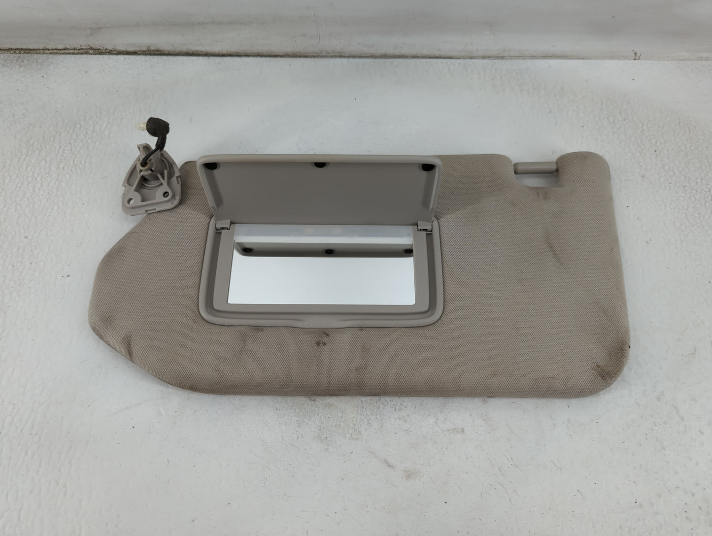 2019-2020 Nissan Pathfinder Sun Visor Shade Replacement Driver Left Mirror Fits Fits 2019 2020 OEM Used Auto Parts - Oemused