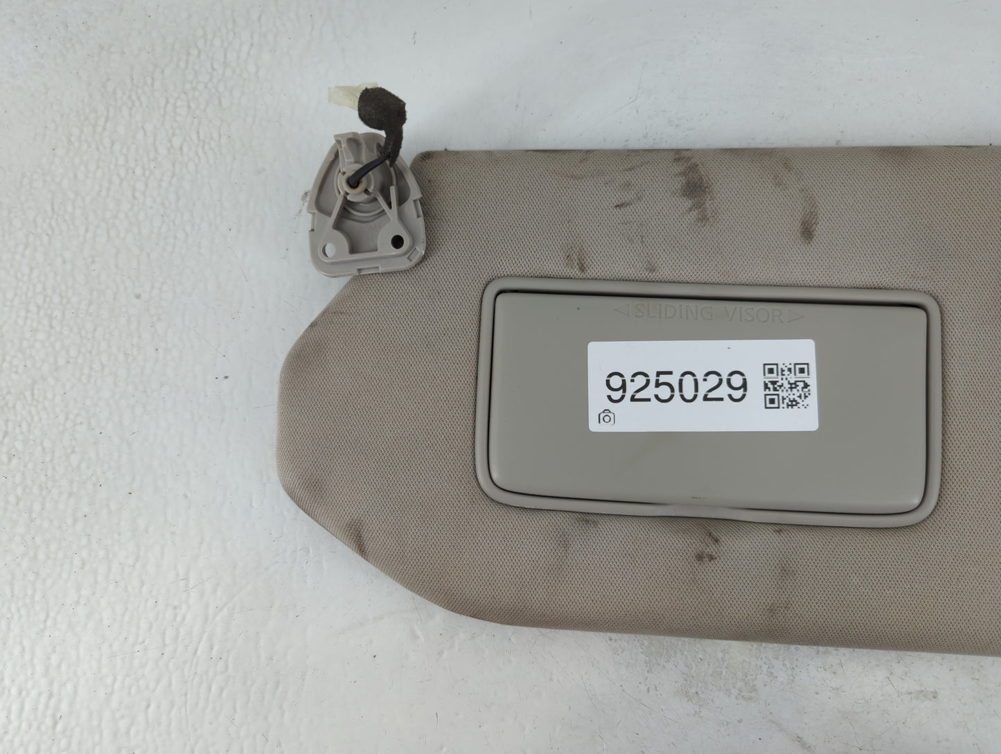 2019-2020 Nissan Pathfinder Sun Visor Shade Replacement Driver Left Mirror Fits Fits 2019 2020 OEM Used Auto Parts - Oemused