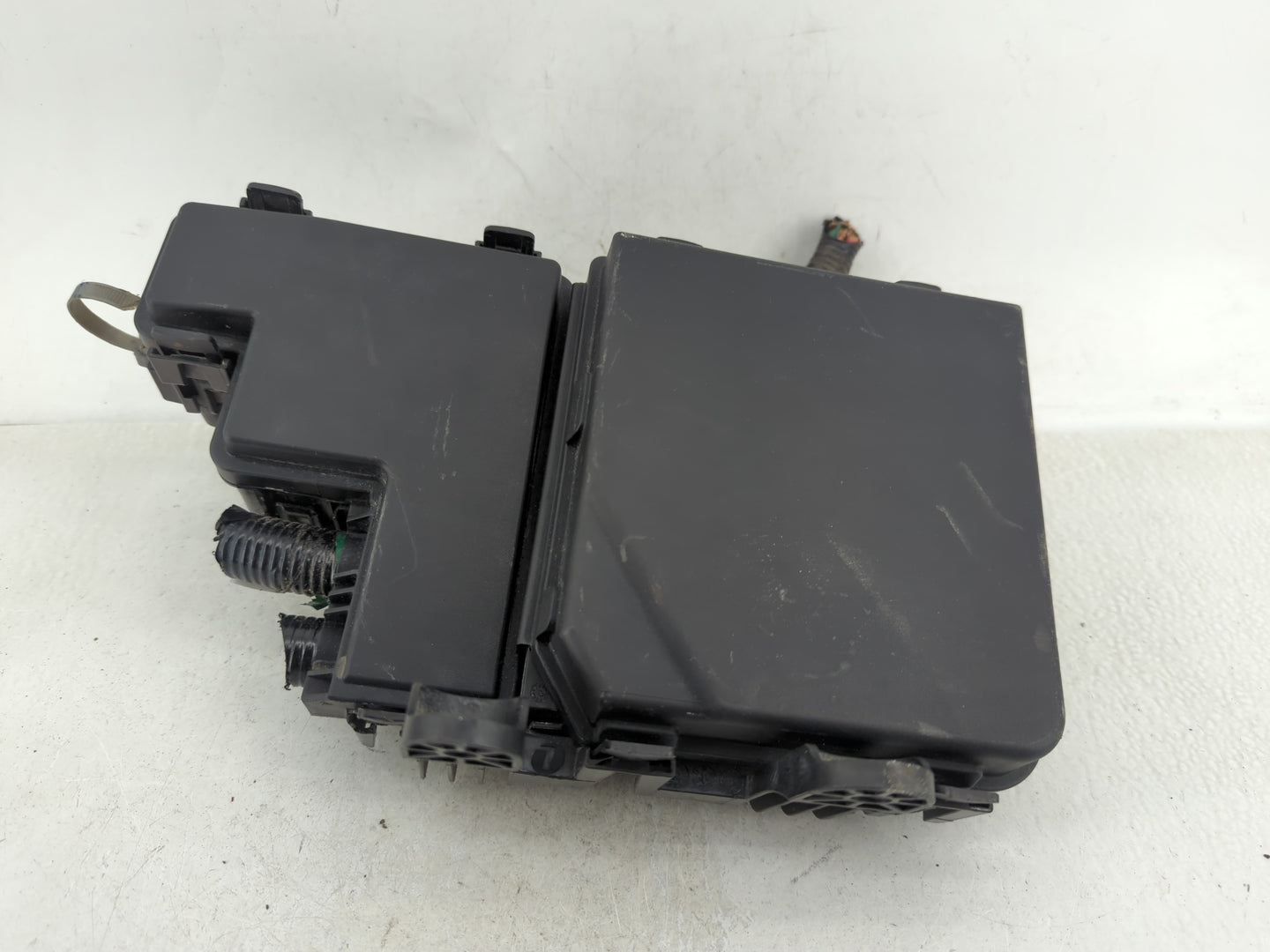 2017-2021 Nissan Qashqai Fusebox Fuse Box Panel Relay Module P/N:PP-GF20-M10 3S0J00101 Fits Fits 2017 2018 2019 2020 2021 20