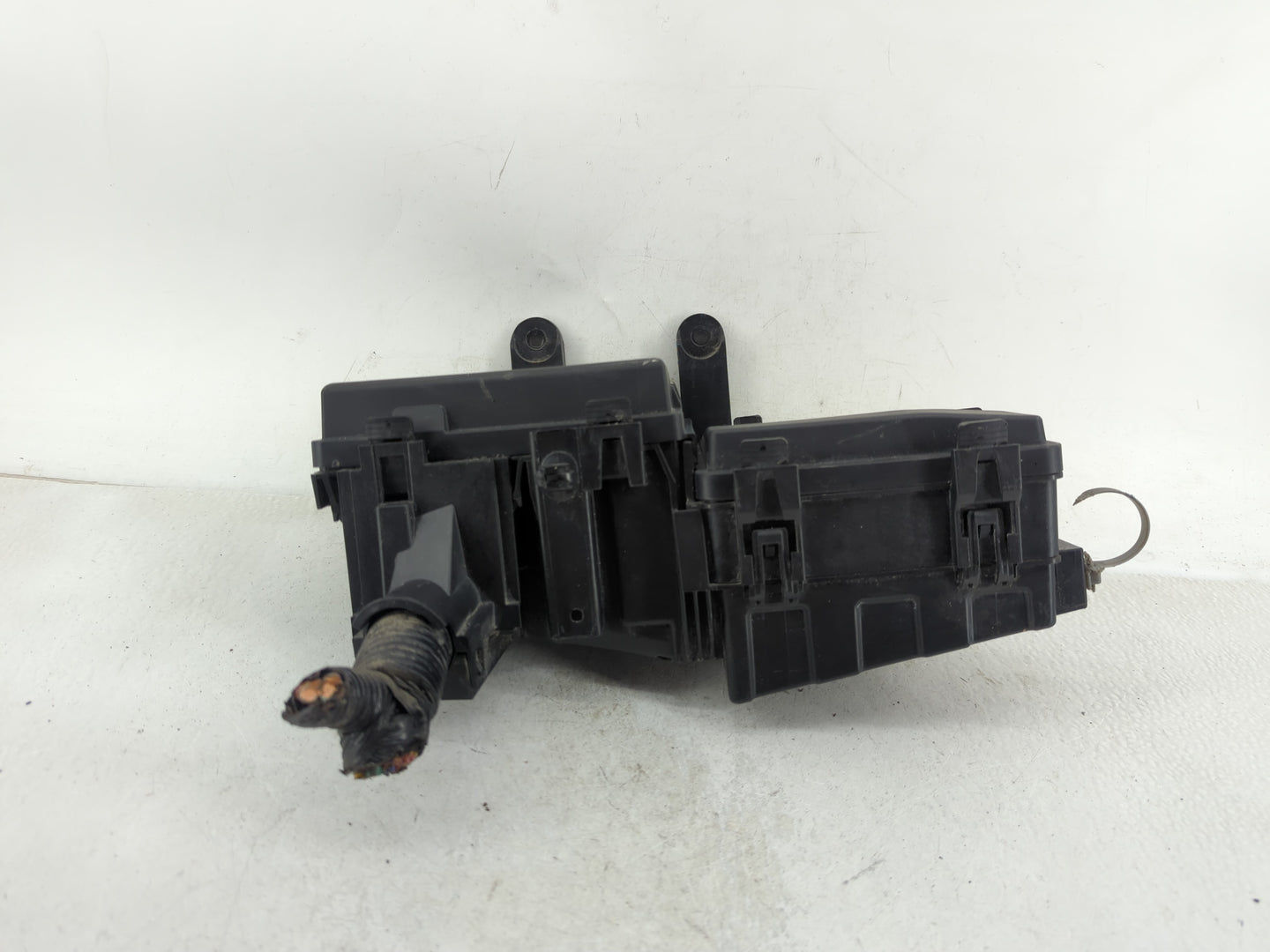 2017-2021 Nissan Qashqai Fusebox Fuse Box Panel Relay Module P/N:PP-GF20-M10 3S0J00101 Fits Fits 2017 2018 2019 2020 2021 20