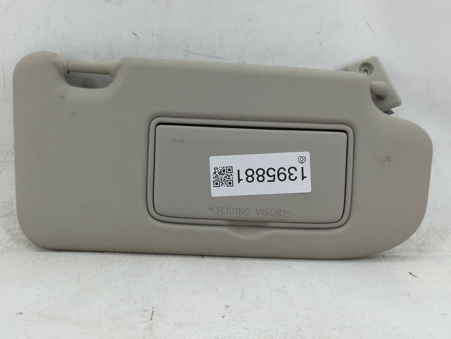 2019-2021 Nissan Qashqai Sun Visor Shade Replacement Passenger Right Mirror Fits Fits 2019 2020 2021 2022 OEM Used Auto Part