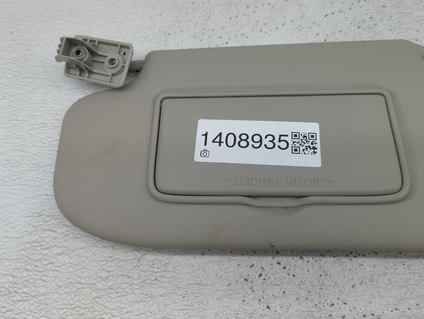 2019-2021 Nissan Qashqai Sun Visor Shade Replacement Driver Left Mirror Fits Fits 2019 2020 2021 2022 OEM Used Auto Parts - 