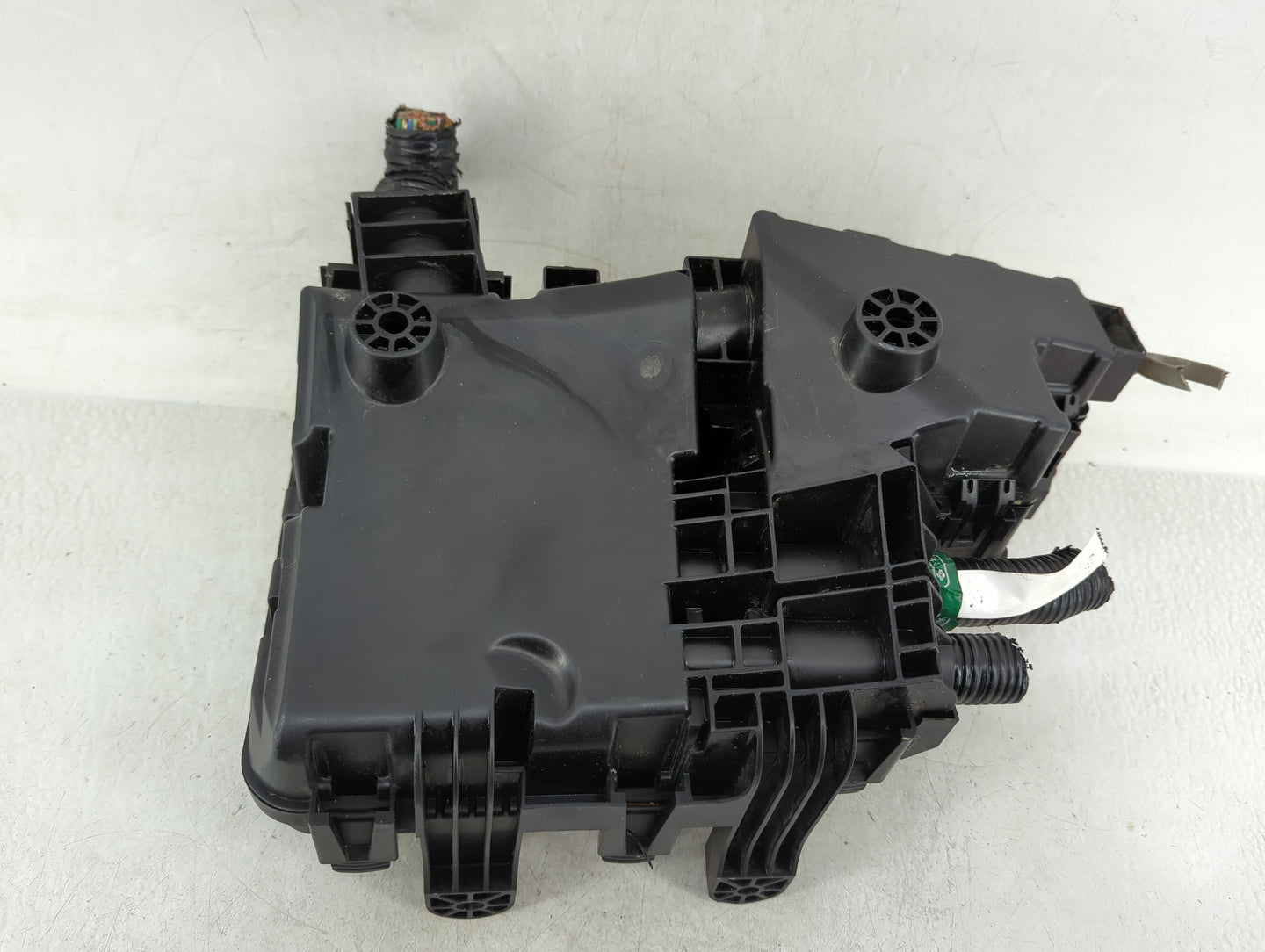 2017-2021 Nissan Qashqai Fusebox Fuse Box Panel Relay Module Fits Fits 2017 2018 2019 2020 2021 2022 OEM Used Auto Parts - O