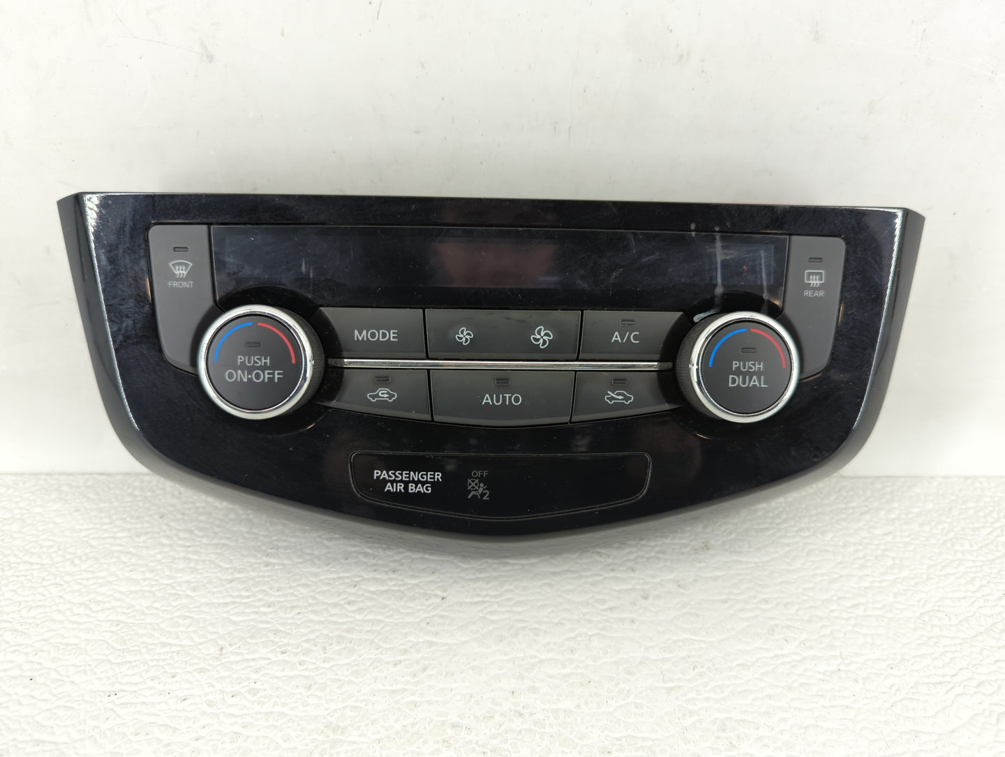 2017-2021 Nissan Qashqai Climate Control Module Temperature AC/Heater Replacement P/N:27500 7FE0A 27500 6MA0A Fits OEM Used 