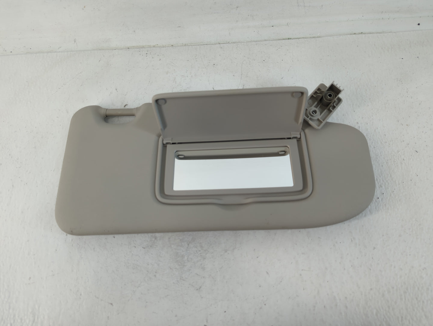 2019-2021 Nissan Qashqai Sun Visor Shade Replacement Passenger Right Mirror Fits Fits 2019 2020 2021 2022 OEM Used Auto Part
