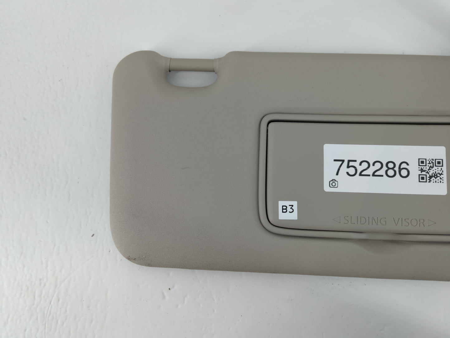 2019-2021 Nissan Qashqai Sun Visor Shade Replacement Passenger Right Mirror Fits Fits 2019 2020 2021 2022 OEM Used Auto Part