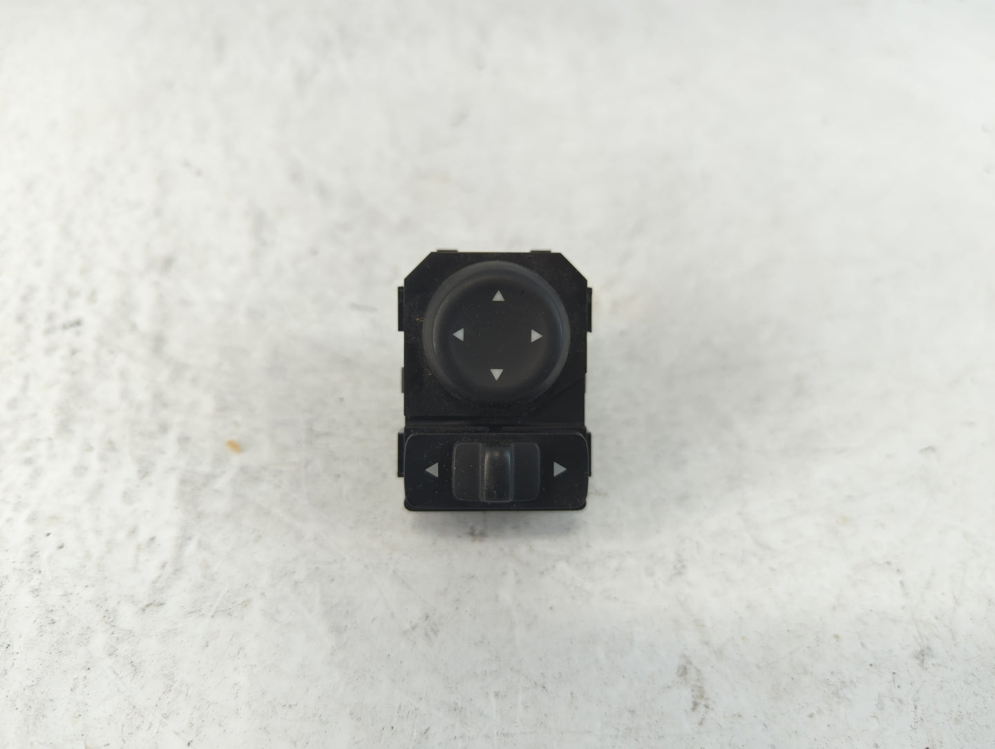 2017-2020 Nissan Rogue Master Power Window Switch Replacement Driver Side Left P/N:18529MD Fits Fits 2017 2018 2019 2020 OEM