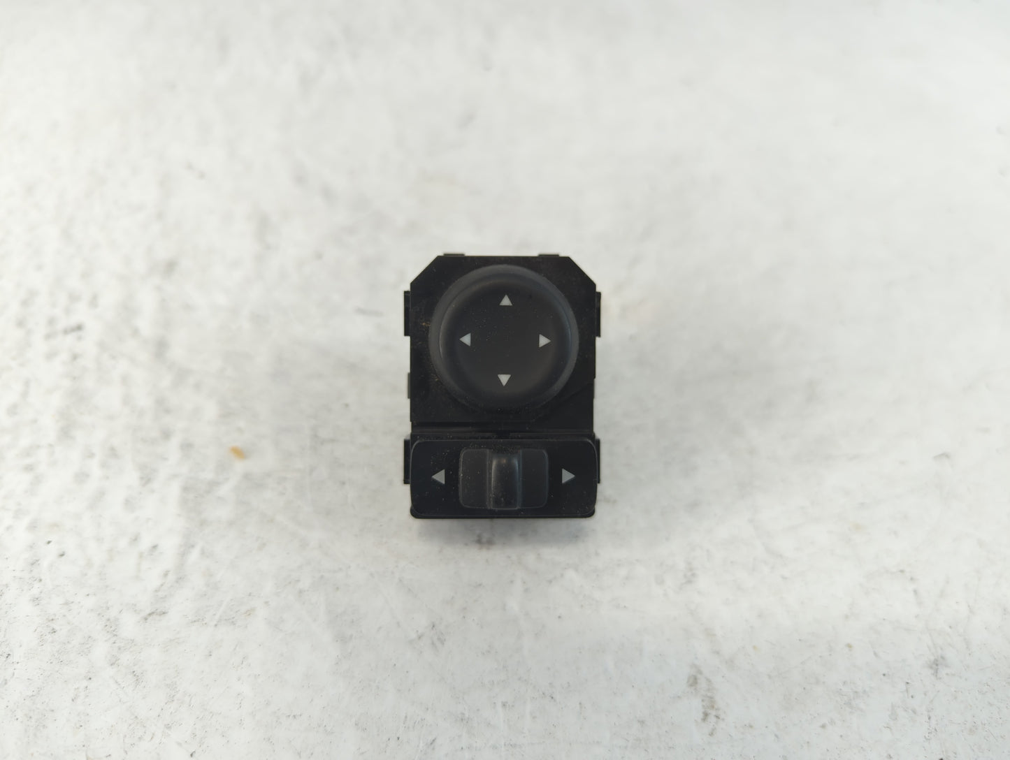 2017-2020 Nissan Rogue Master Power Window Switch Replacement Driver Side Left P/N:18529MD Fits Fits 2017 2018 2019 2020 OEM