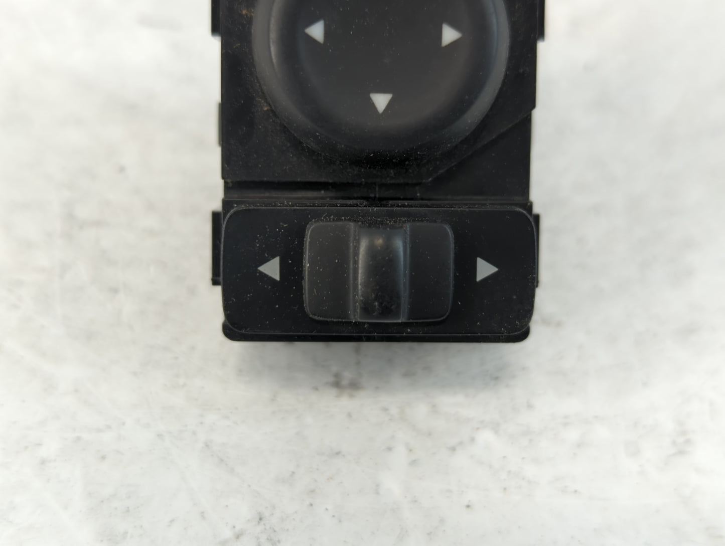 2017-2020 Nissan Rogue Master Power Window Switch Replacement Driver Side Left P/N:18529MD Fits Fits 2017 2018 2019 2020 OEM