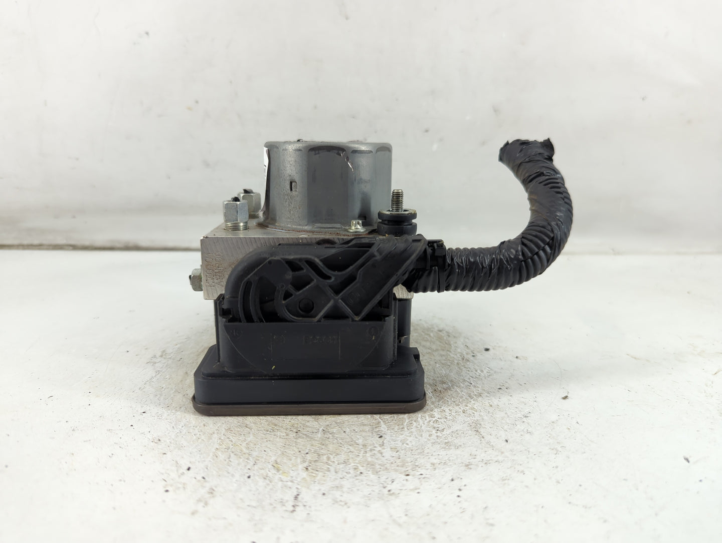 2019-2020 Nissan Rogue ABS Pump Control Module Replacement P/N:47660 5HT3A Fits Fits 2019 2020 OEM Used Auto Parts - Oemused
