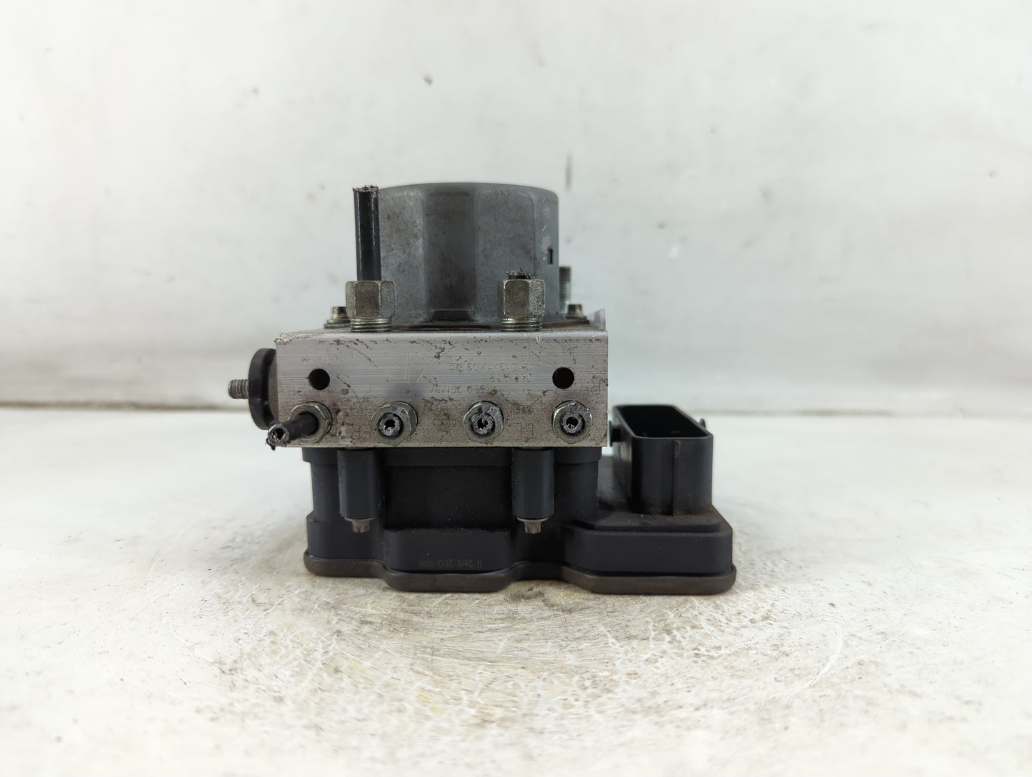 2018-2020 Nissan Rogue ABS Pump Control Module Replacement P/N:47660 7FM0A Fits Fits 2018 2019 2020 OEM Used Auto Parts - Oe