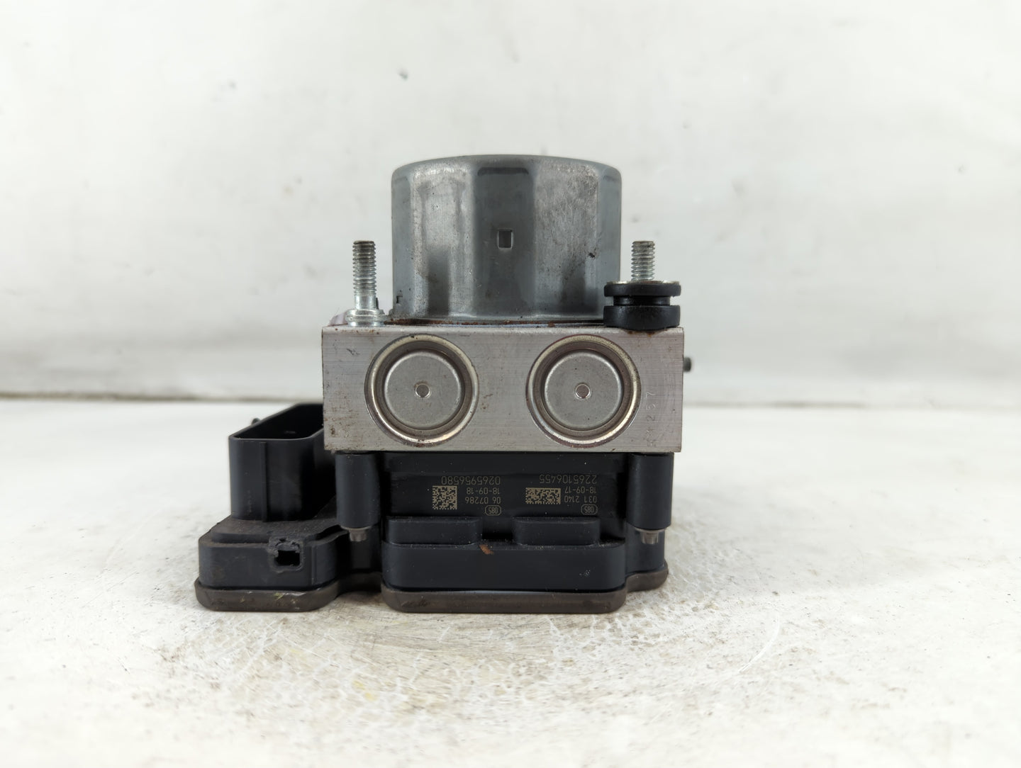 2018-2020 Nissan Rogue ABS Pump Control Module Replacement P/N:47660 7FM0A Fits Fits 2018 2019 2020 OEM Used Auto Parts - Oe