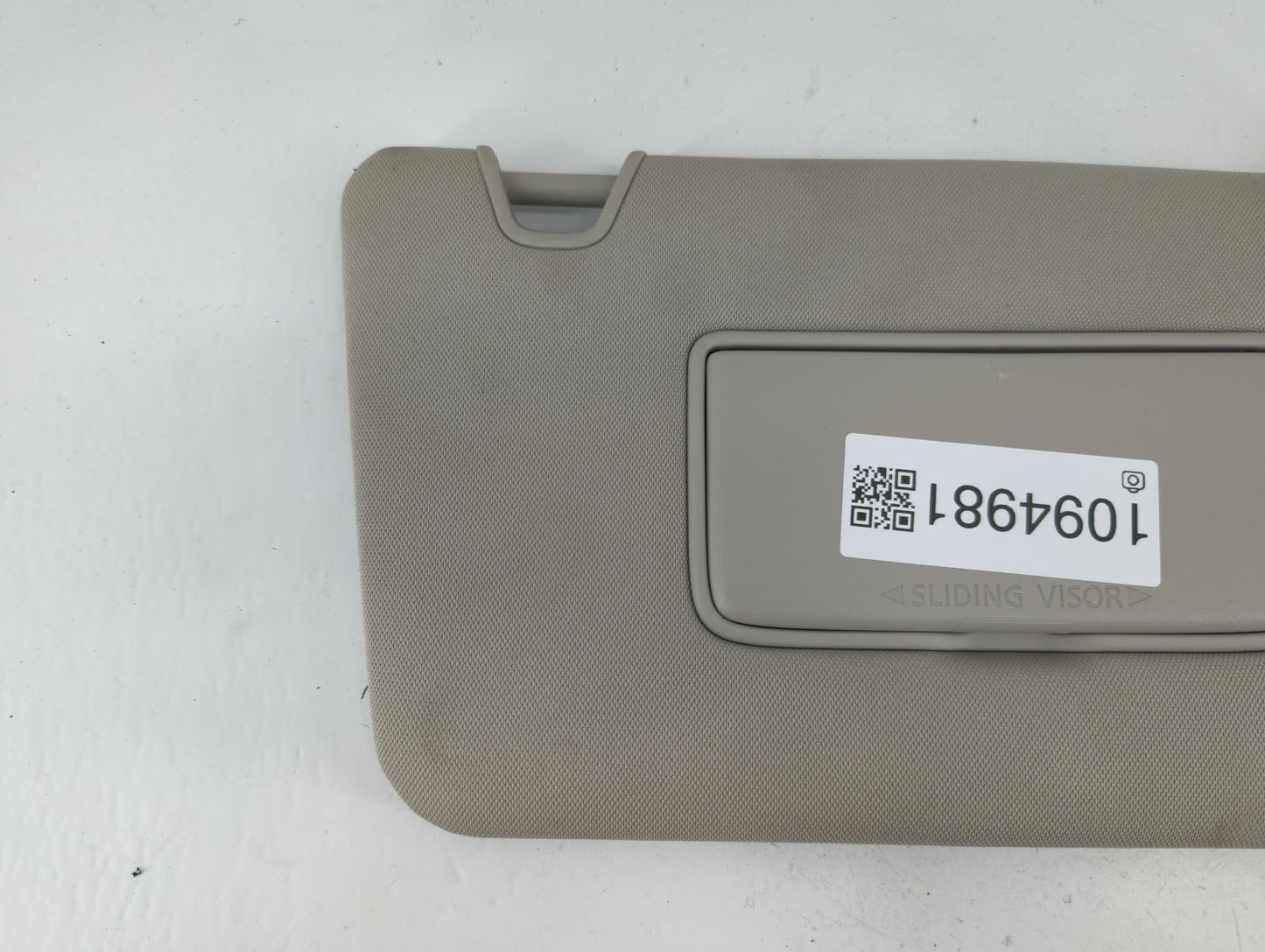 2018-2020 Nissan Rogue Sun Visor Shade Replacement Passenger Right Mirror Fits Fits 2018 2019 2020 OEM Used Auto Parts - Oem