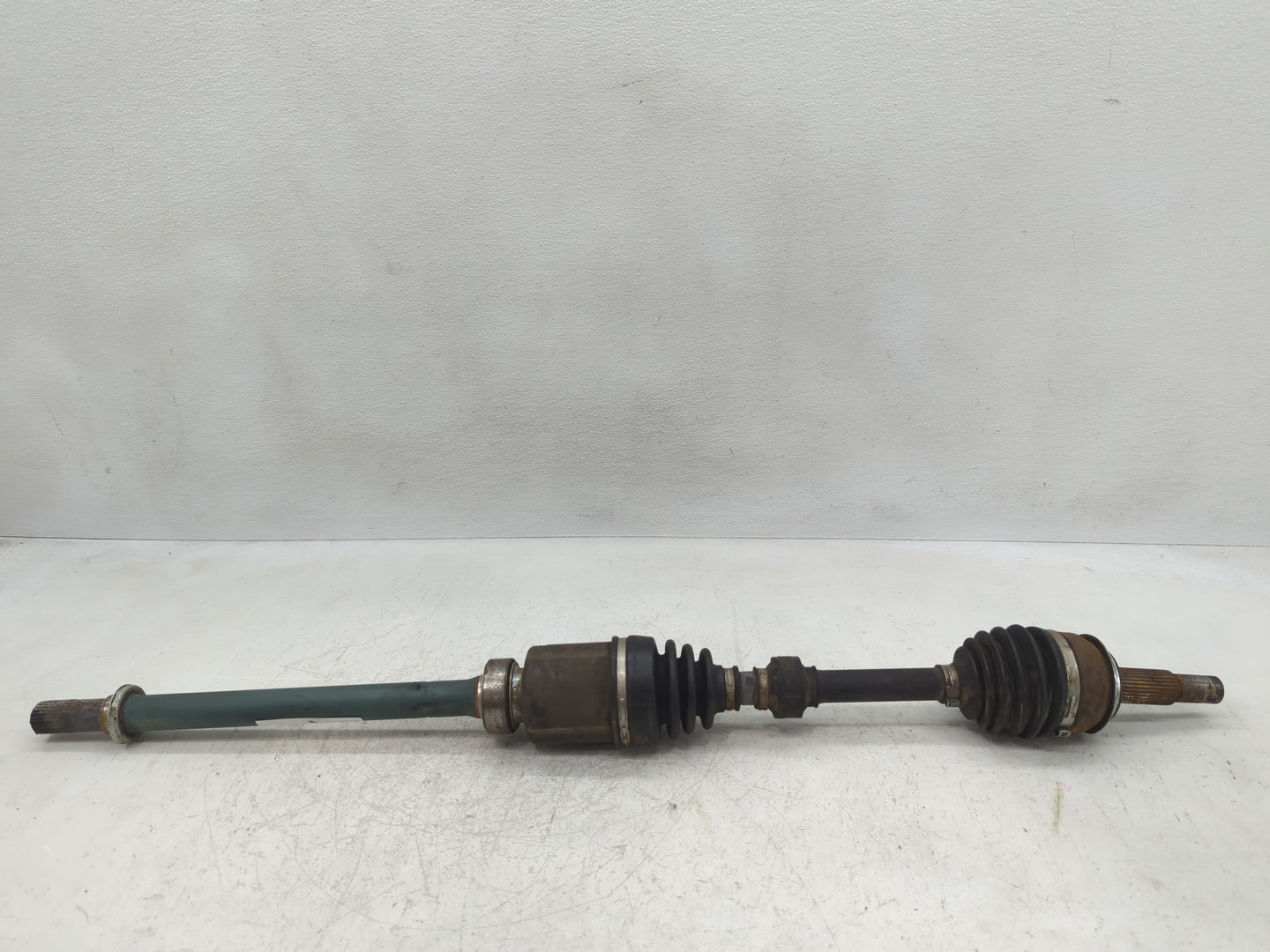 2017-2019 Nissan Rogue Axle Shaft Front Driver Cv C/v - Oemusedautoparts1.com