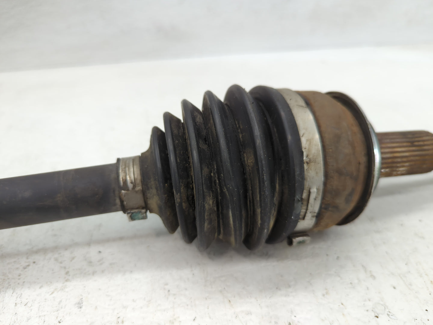 2017-2019 Nissan Rogue Axle Shaft Front Driver Cv C/v - Oemusedautoparts1.com