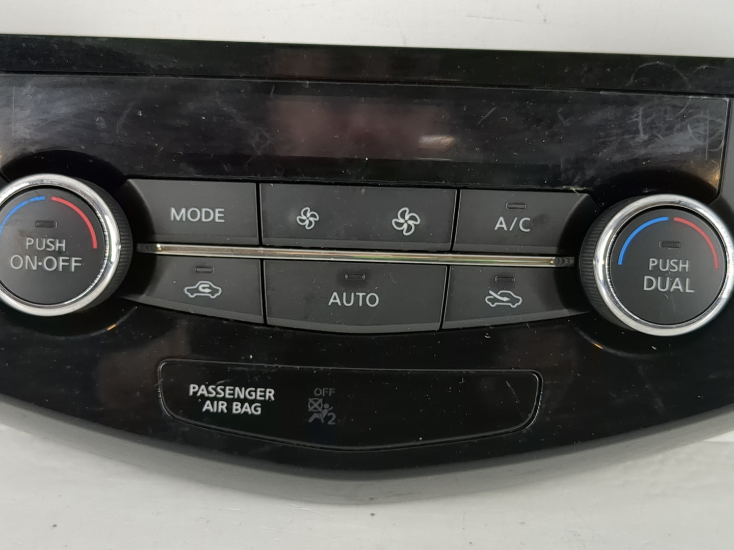2017-2020 Nissan Rogue Climate Control Module Temperature AC/Heater Replacement P/N:27500 7EE0A Fits Fits 2017 2018 2019 202