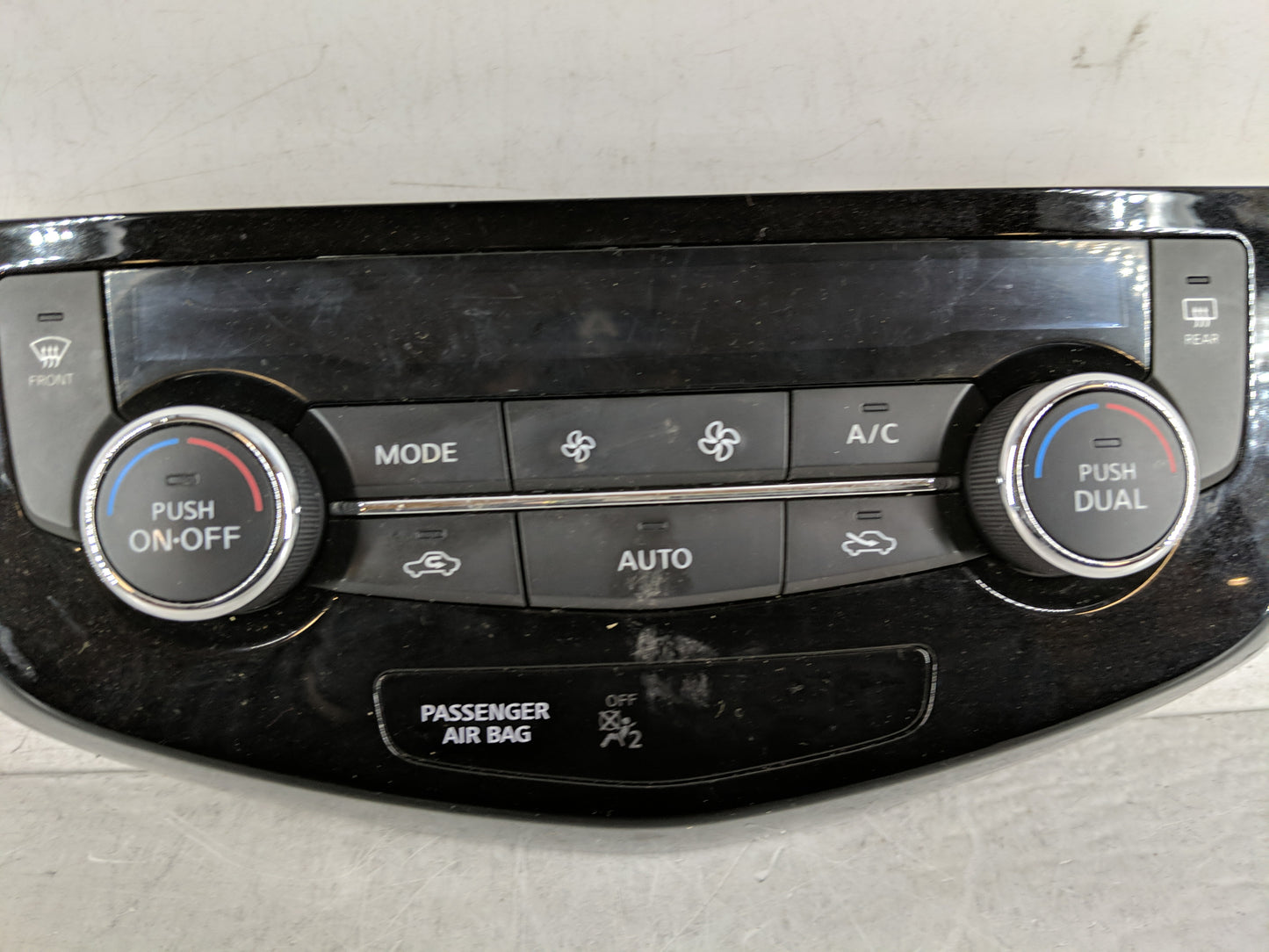 2017-2020 Nissan Rogue Climate Control Module Temperature AC/Heater Replacement P/N:27500 7FE0A Fits Fits 2017 2018 2019 202