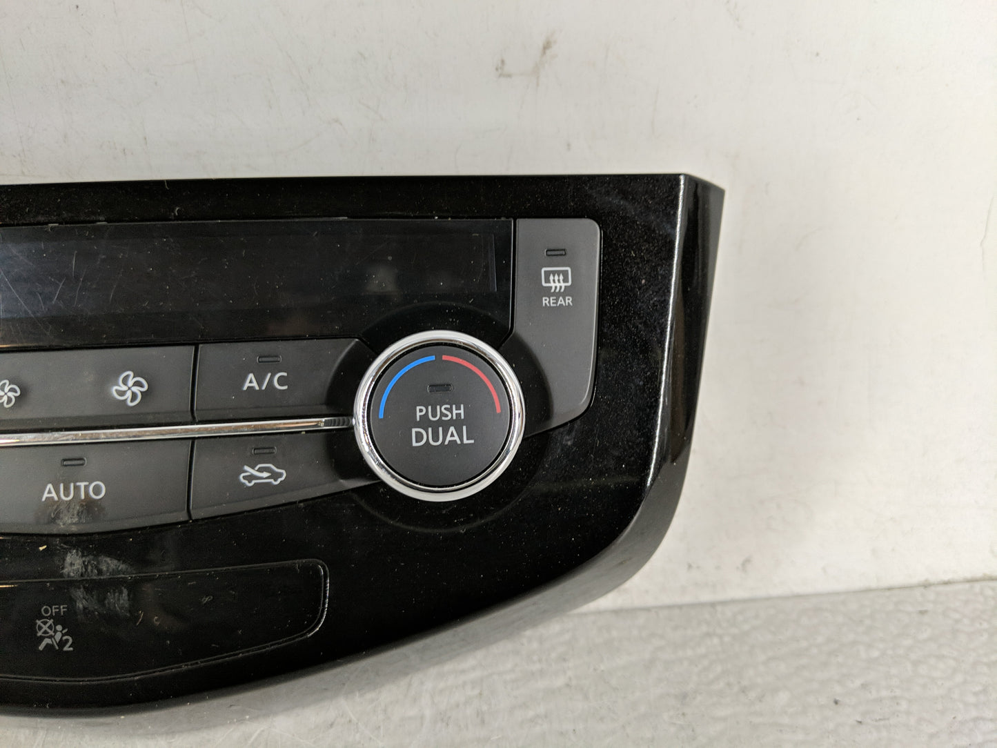 2017-2020 Nissan Rogue Climate Control Module Temperature AC/Heater Replacement P/N:27500 7FE0A Fits Fits 2017 2018 2019 202
