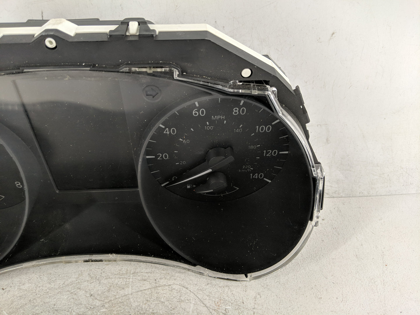 2019-2020 Nissan Rogue Instrument Cluster Speedometer Gauges Fits Fits 2019 2020 OEM Used Auto Parts - Oemusedautoparts1.com