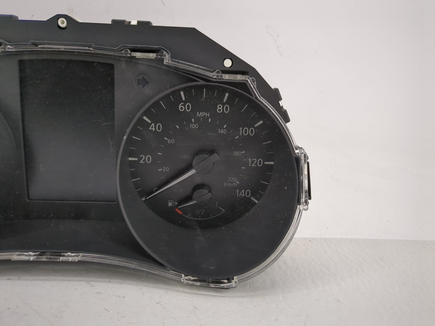 2019-2020 Nissan Rogue Instrument Cluster Speedometer Gauges P/N:191107 0253 7FM1A/W989 Fits Fits 2019 2020 OEM Used Auto Pa