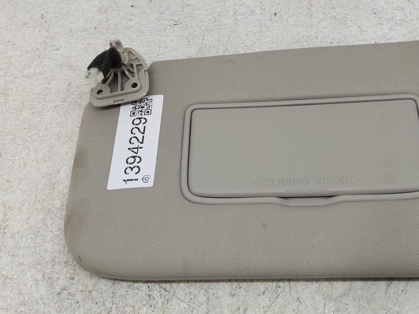 2018-2020 Nissan Rogue Sun Visor Shade Replacement Driver Left Mirror Fits Fits 2018 2019 2020 OEM Used Auto Parts - Oemused
