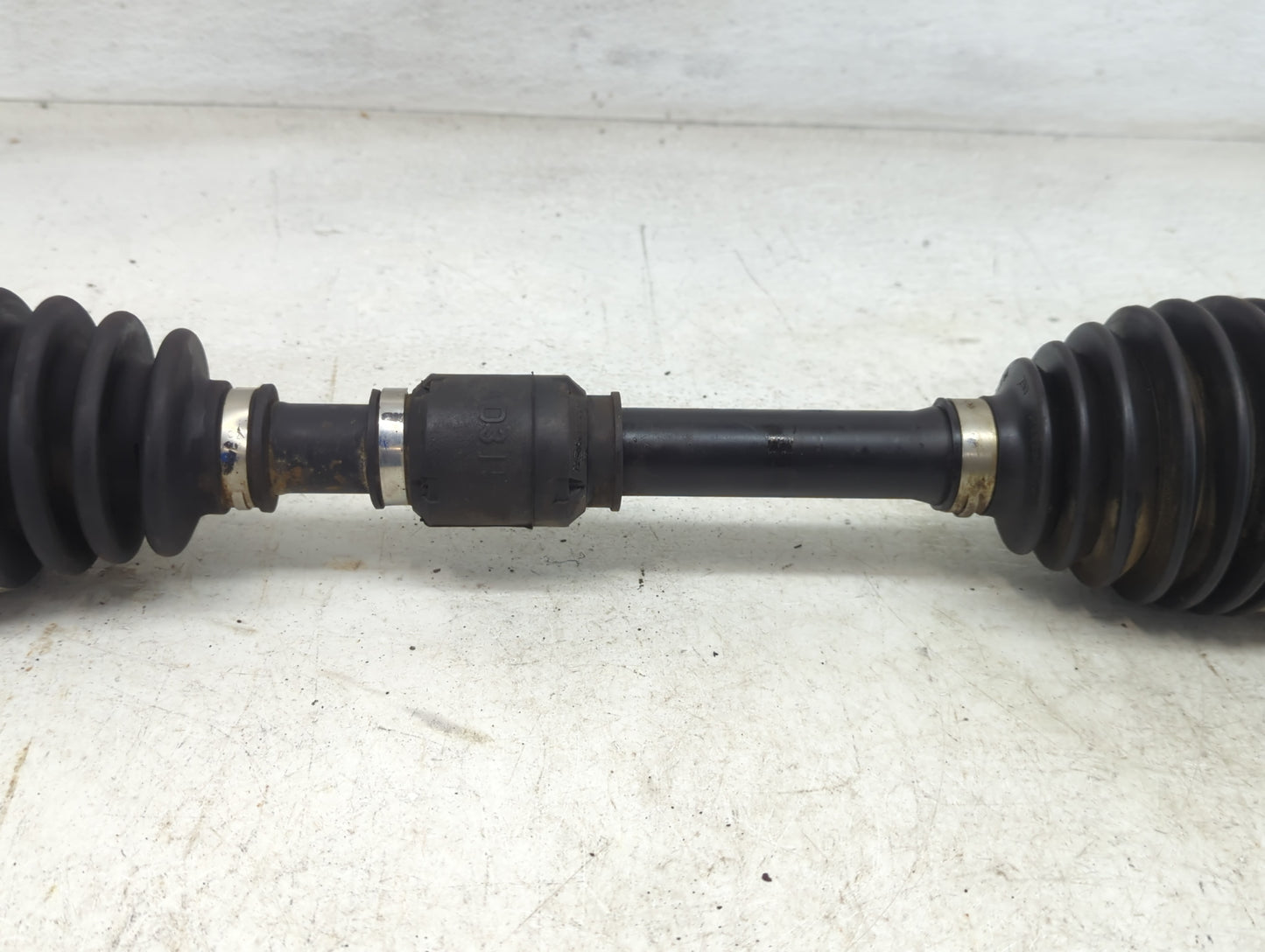 2016-2020 Nissan Rogue Axle Shaft Front Driver Cv C/v - Oemusedautoparts1.com