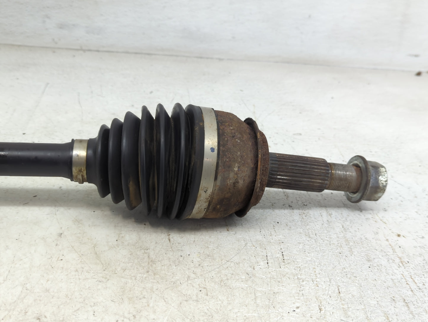 2016-2020 Nissan Rogue Axle Shaft Front Driver Cv C/v - Oemusedautoparts1.com