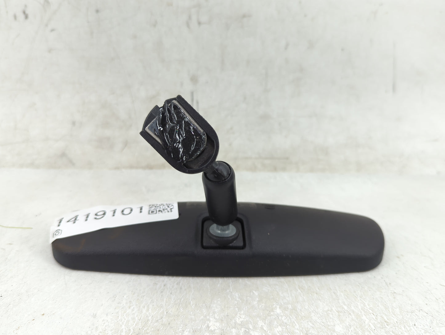 2014-2022 Nissan Rogue Interior Rear View Mirror Replacement OEM Fits OEM Used Auto Parts - Oemusedautoparts1.com