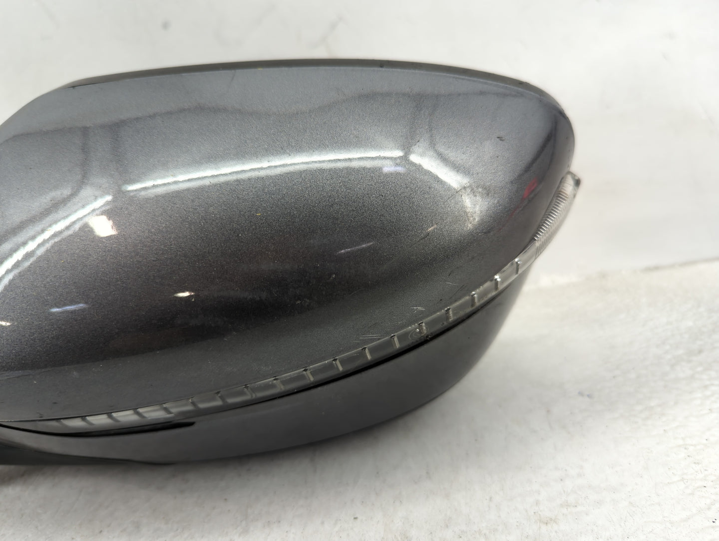 2017-2020 Nissan Rogue Driver Side View Mirror - Left Door Mirror OEM Used - Oemusedautoparts1.com