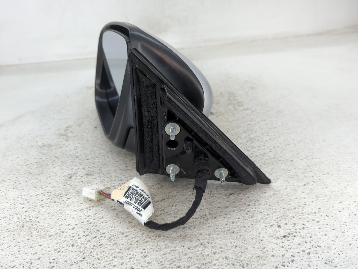 2017-2020 Nissan Rogue Driver Side View Mirror - Left Door Mirror OEM Used - Oemusedautoparts1.com