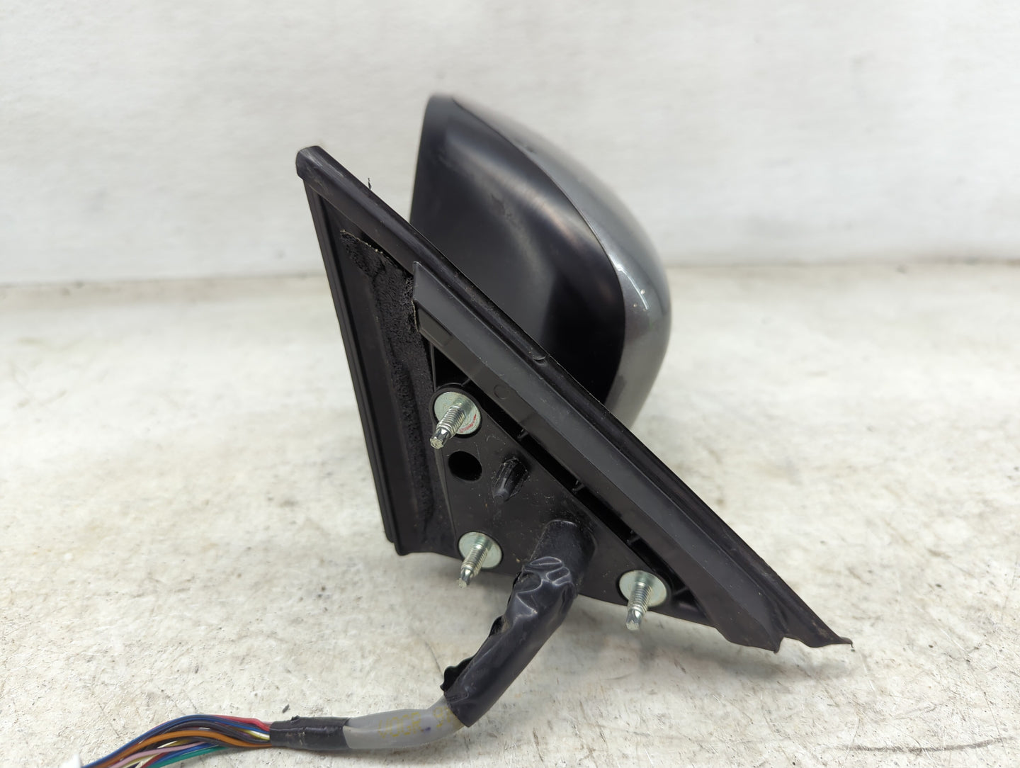 2017-2020 Nissan Rogue Driver Side View Mirror - Left Door Mirror OEM Used - Oemusedautoparts1.com
