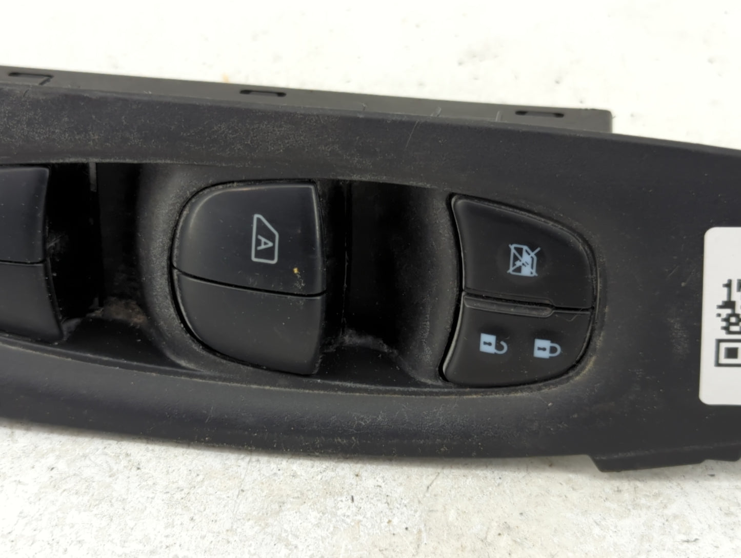 2017-2020 Nissan Rogue Master Power Window Switch Replacement Driver Side Left P/N:25401 4BA5A Fits Fits 2017 2018 2019 2020