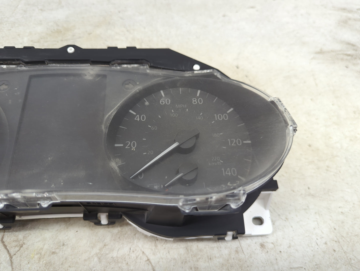 2019-2020 Nissan Rogue Instrument Cluster Speedometer Gauges P/N:248107FL0A Miles: Fits Fits 2019 2020 OEM Used Auto Parts -