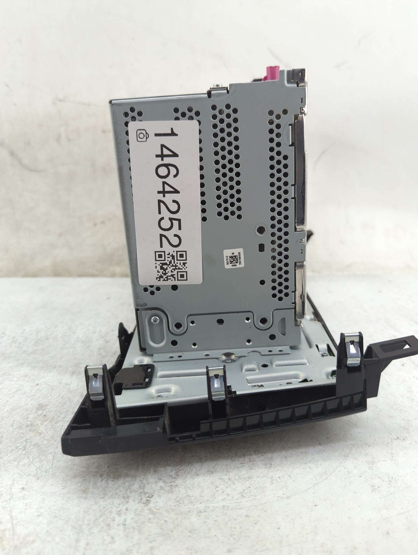 2018-2020 Nissan Rogue Radio AM FM Cd Player Receiver Replacement P/N:2591A8FM0B 7505750843, AIVIP32R0 Fits Fits 2018 2019 2