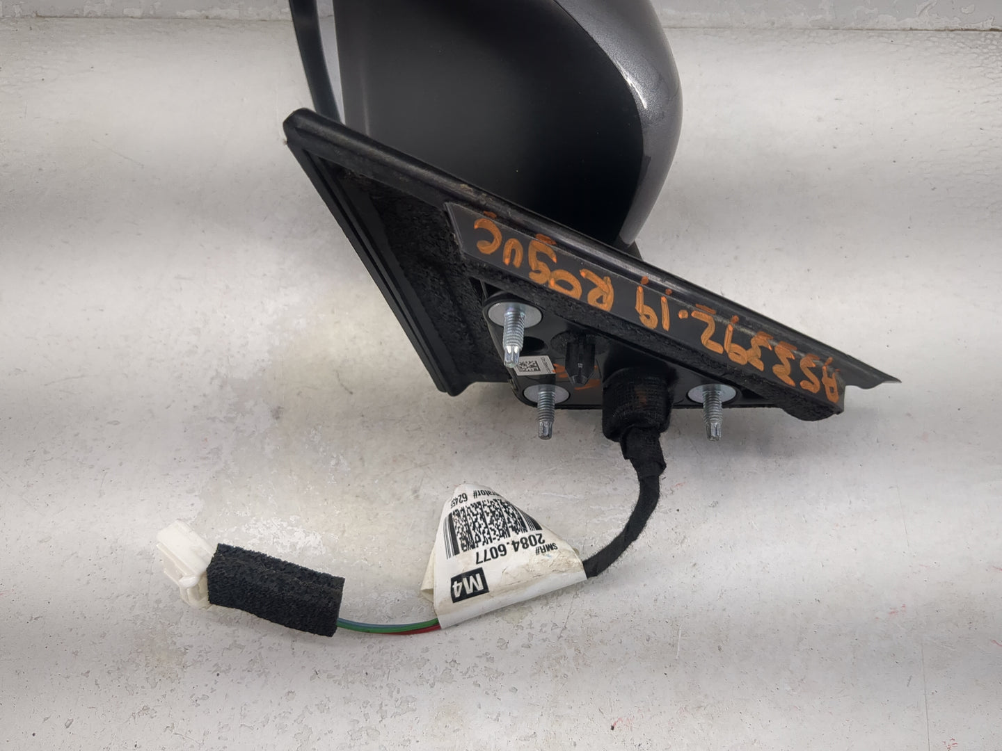 2016-2020 Nissan Rogue Driver Side View Mirror - Left Door Mirror OEM Used - Oemusedautoparts1.com