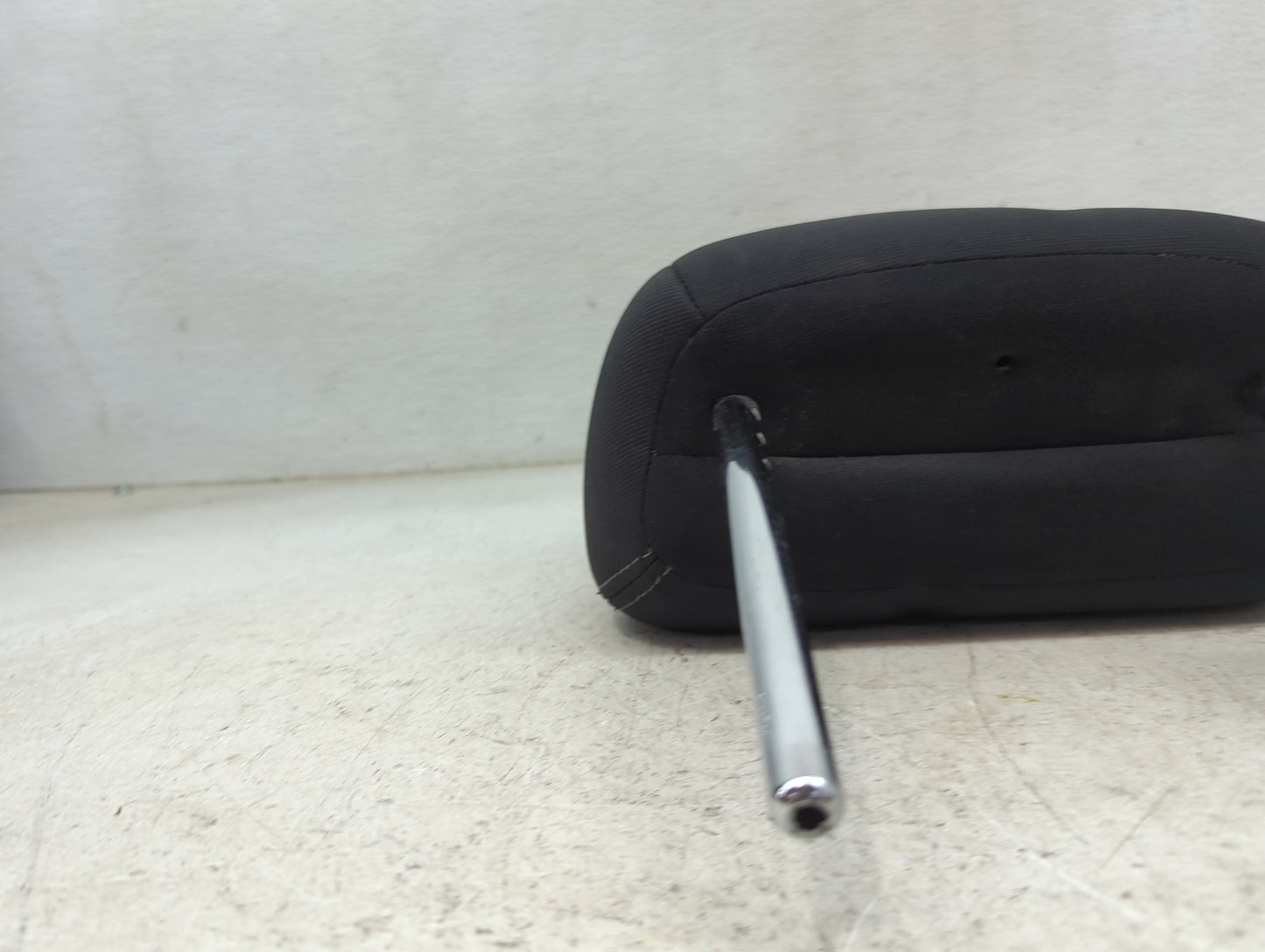 2019 Nissan Rogue Headrest Head Rest Front Driver Passenger Seat Fits OEM Used Auto Parts - Oemusedautoparts1.com