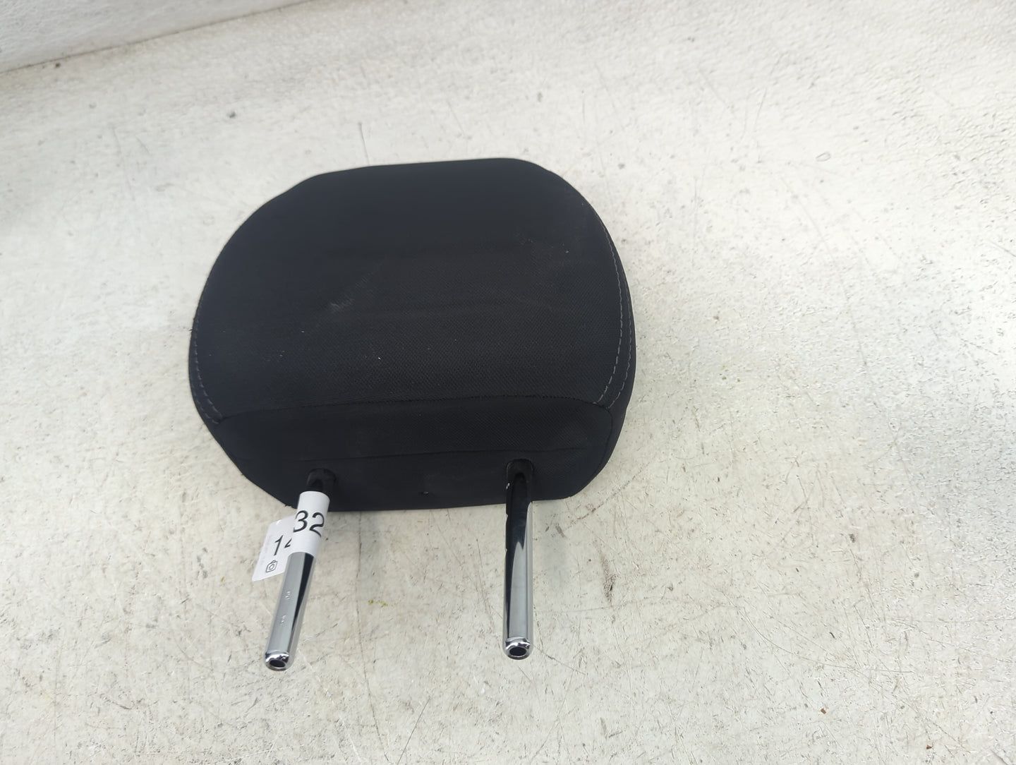 2019 Nissan Rogue Headrest Head Rest Rear Seat Fits OEM Used Auto Parts - Oemusedautoparts1.com