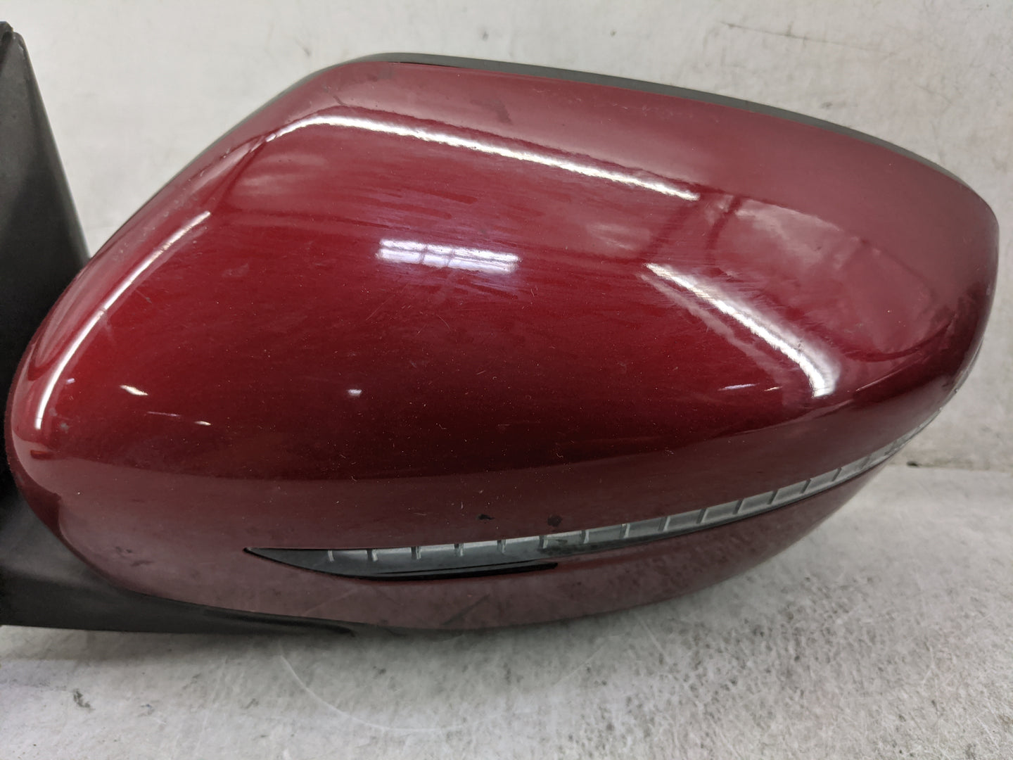 2017-2020 Nissan Rogue Driver Side View Mirror - Left Door Mirror OEM Used - Oemusedautoparts1.com