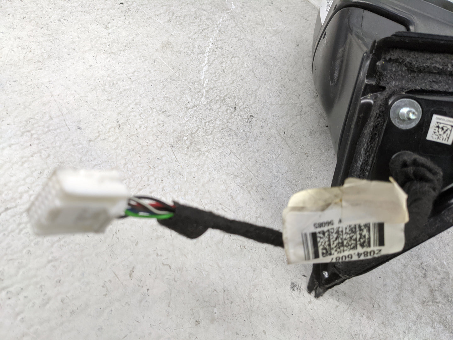 2017-2020 Nissan Rogue Driver Side View Mirror - Left Door Mirror OEM Used - Oemusedautoparts1.com