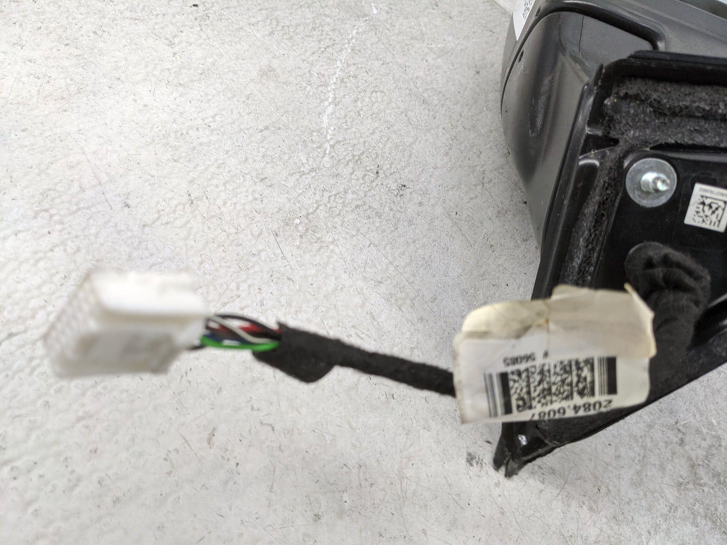 2017-2020 Nissan Rogue Driver Side View Mirror - Left Door Mirror OEM Used - Oemusedautoparts1.com