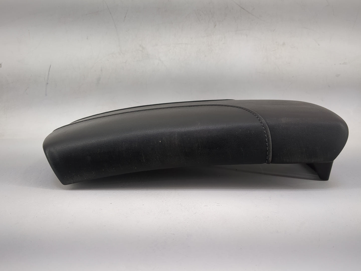 2019 Nissan Rogue Center Console Armrest Cover Lid Fits OEM Used Auto Parts - Oemusedautoparts1.com