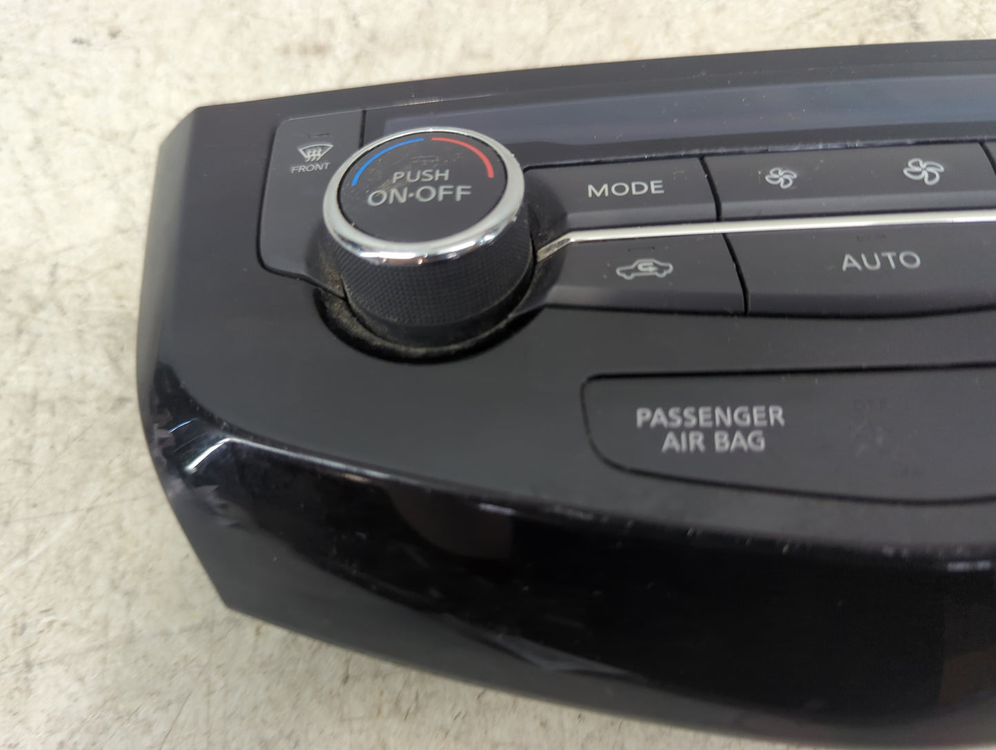 2017-2020 Nissan Rogue Climate Control Module Temperature AC/Heater Replacement Fits Fits 2017 2018 2019 2020 OEM Used Auto 