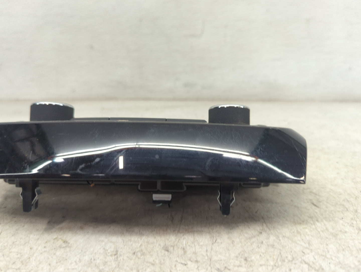 2017-2020 Nissan Rogue Climate Control Module Temperature AC/Heater Replacement Fits Fits 2017 2018 2019 2020 OEM Used Auto 