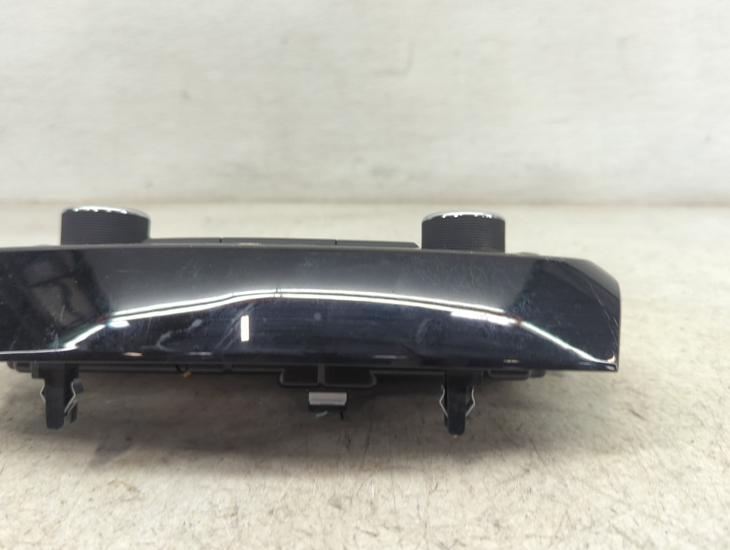 2017-2020 Nissan Rogue Climate Control Module Temperature AC/Heater Replacement Fits Fits 2017 2018 2019 2020 OEM Used Auto 